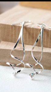 ต่างหูเงินแท้ 92.5% ต่างหูห้อยบิดเกลียว ระย้ายาว 6 ซม. มินิมอล เรียบหรู ใส่ได้ทุกวัน