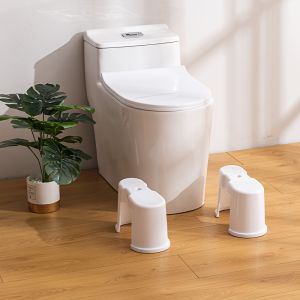 สตูลวางเท้าในห้องน้ําแบบวางซ้อนกันได้สองชุดเพิ่มความสบายของคุณ สตูลขั้นบันไดเสริมห้องน้ําแบบไม่ลื่น