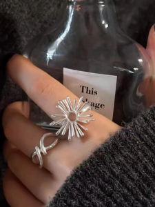 Adjustable Open Ring Womens Firework Design Hollow out Irregular Fashionable Ins Style Jewelry for Daily Wear