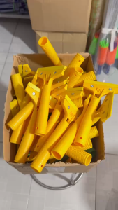 Cây sủi nhựa vàng cán ngắn 20Cm (có thể thay lưỡi dao)