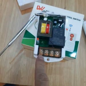 Công tắc điều khiển từ xa rf 1000M HKS bật tắt máy bơm động cơ công suất lớn 40A/220V