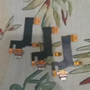 Cụm Chân Sạc Sony Xperia 8 Zin New Ảnh Chụp Thật