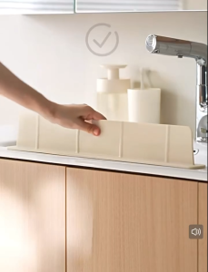 Classy Luxe Silicone Water Retaining Board Sink Splash Dishwashing Sink Waterproof Board Suction Cup Sink Kitchen Sink