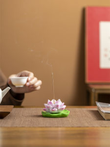 จุดประทับกลิ่นดอกบัว กลิ่นสดชื่น บรรยากาศในห้องนั่งเล่น ของขวัญสร้างสรรค์ ของตกแต่งเล็กๆ สำหรับบ้าน ชุดเครื่องสำอาง