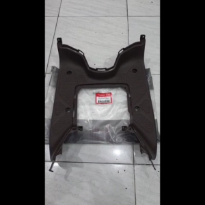 ORIMOTO-COVER STEP FLOOR LANTAI ALAS PIJAKAN KAKI COKLAT SCOOPY K2F HONDA 64310-K2F-N80ZA ORIGINAL