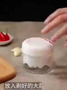 Blender Tarik Tangan Manual / Mini Speedy Chopper Gilingan / Penghalus Bumbu Daging Bawang