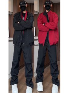 แจ็คเก็ตกันลมกลางแจ้งสีแดงสำหรับผู้ชาย แจ็คเก็ตคอตั้งแบบใส่ได้สองด้าน ทรงหลวม สไตล์ฤดูใบไม้ผลิและฤดูใบไม้ร่วง