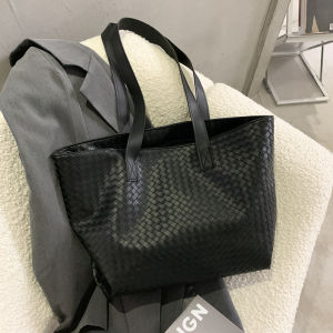 Trendy Large Capacity Woven Womens Bag 2025 New Style Shoulder Tote Bag Fashionable All-Match Ladies Purse Soft PU Material