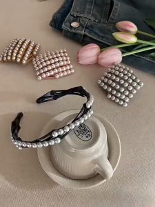 Băng Đô Gập Ngọc Trai Hàn Quốc Phụ Kiện Cài Tóc Nữ Xinh Xắn Răng Cưa Chống Trượt Gấp Gọn Tiện Lợi