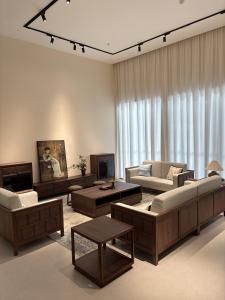 New Chinese Style Italian Minimalist Solid Wood Three-Seater Sofa Combination Luxury Living Room Villa Furniture