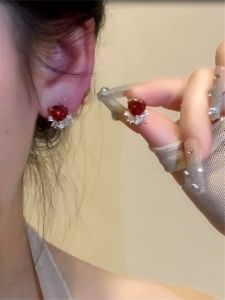Zoozmini Vintage Court Style Heart S925 Silver Needle Earrings Wine Red White Enhancing Women Christmas New Years Jewelry