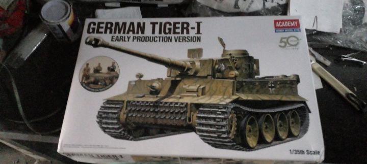 Academy Model Kit tank panzer vl tiger mainan rakit