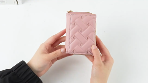 EERSHENSHI  กระเป๋าสตางค์ผู้หญิงแบบกะทัดรัดด้วยลายปักหัวใจสำหรับใช้งานประจำวัน