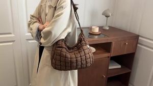 2025 New Quilted Puffer Shoulder Bag for Women Large Capacity Tote Sling Bag Fashion Casual Crossbody Satchel Bag Female Handbag