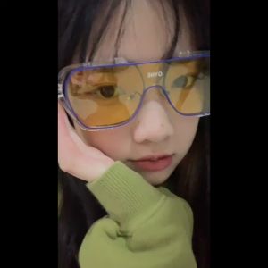 Suptmv Tik Tok Style Sunglasses for Men Original Sale Anti-uv Vintage Handsome Cool Windproof Cycling Photo Glasses Shades for Male Large Frame SU69