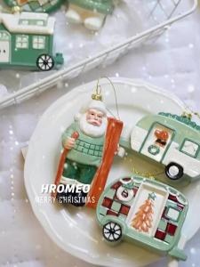 Móc Treo Trang Trí Cây Thông Giáng Sinh Hình Xe Ô Tô Ông Già Noel Bằng Nhựa Dành Cho Tiệc Gia Đình Đồ Trang Trí Chủ Đề Giáng Sinh