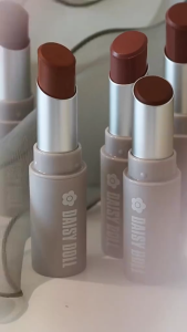 DAISY DOLL Matte Lipstick | Moisturising | Long Lasting | Wrinkle Correction | Dry Chapped Lips | No Need Lip Primer