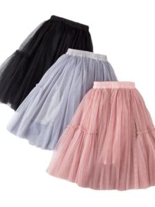 กระโปรงทรงเอเอวสูงสีพื้นหลายชั้น ผ้าตาข่าย กระโปรงทรงเอสำหรับผู้หญิง สไตล์สตรีท ฤดูร้อน 2023 กระโปรงทรงเอเอวสูง