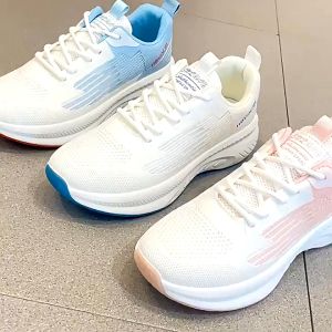 ISARO giầy thể thao nữ Đế Dày Năng Động! Giày Thể Thao Nữ Siêu NhẹThoải mái khi mặc Bốn màu