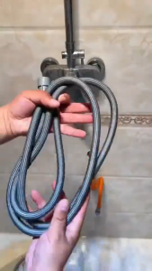 1.5/2M Anti Winding Handheld Shower Hose GI/2 Flexible Shower Tube High Pressure Universal Interface