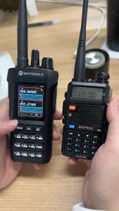 HT Motorola R8 Walkie Talkie 20Watt Long Range 20KM Two Way Radio Dual Band 199Channel Copy Frequency 6800mAh Slot Baterai