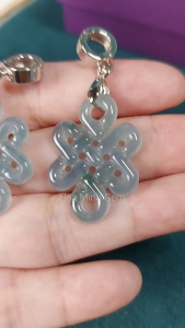 Mặt dây chuyền kiểu nút thắt Cát Tường chất liệu đá cẩm thạch ngọc lam size 19x30mm phong cách tây tạng an lành Hoa Minh Gem HMC0249