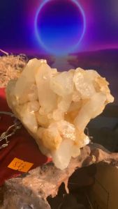 Viên đá Thạch Anh pha lê tự nhiên hình trái tim năng lượng vũ trụ thiền định hạnh phúc 873