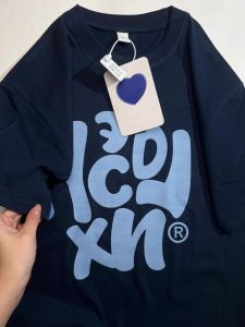 Retro American Blue Short Sleeve T-Shirt: A Fashion Must-Have