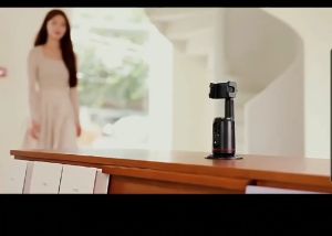 Stabilizer Gimbal Q02 face Tracking 360 Bluetooth shooter