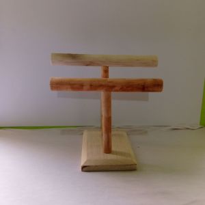 Display Pajangan Aksesoris Gelang Emas Perhiasan Jewelry Hardbox dan semacamnya