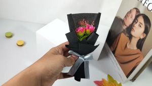 Buket Bunga Artificial Mini: Kado Ulang Tahun yang Modern & Stylish