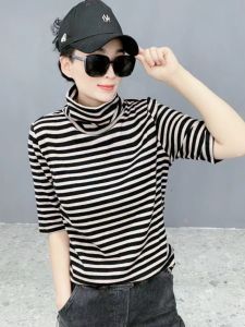 เสื้อยืดคอกลมแขนสั้นลายทางสไตล์ย้อนยุคสำหรับผู้หญิงในฤดูใบไม้ร่วงและฤดูหนาวปี 2025 เสื้อเชิ้ตแขนสั้นทรงหลวมเอวสูงเข้ารูป