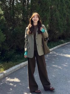 Short Tailored Woolen Coat Womens Thickened Korean Style Autumn Winter New Arrival Fashionable Small Size Button Pocket Detail