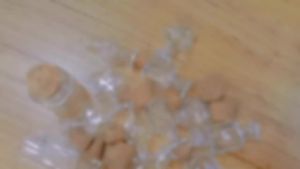 Bộ 5/10 Chai Thủy Tinh Nhỏ Có Nút Chai Lọ Đựng Tinh Dầu Trong Suốt Dùng Để Trang Trí Và Làm Quà Tặng