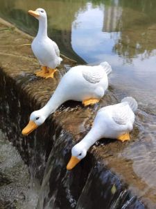 Resin Duckling Decorative Figurine Indoor Courtyard Garden Landscape Simulation Water Absorbing Rock Feature Ornamental Accessory