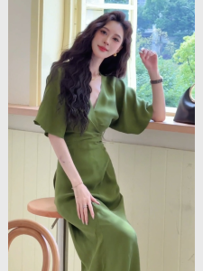 Elegant French Green Dress High Waist A-Line Skirt Short Sleeve V-Neck Summer New Style Popular Unique Beautiful Womens Dress