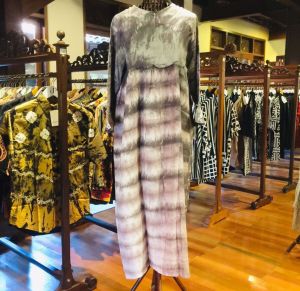 Rumbiana Square by Dian Pelangi LIMITED EDITION Busana Homey Muslim Daily Maxi Dress Gamis Abaya Kaftan Gaun Busui Casual Formal Pesta Pernikahan Kondangan Wanita Hijaber Cantik Anggun Modis Modern Mewah Model Korea Terbaru Motif Jumputan Kekinian