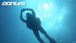 ODNUM Professional Diving Flashlight P70 - Strong Light LED Switching - 26650 6800mAh Rechargeable Lithium Battery - IPX68 - High Brightness Underwater Lighting