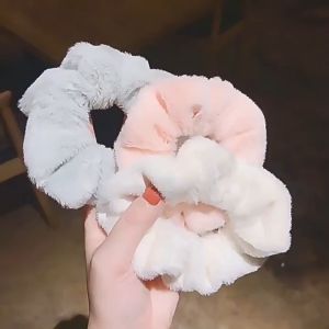 GGS Scrunchie Ikat Rambut Kuncir Cepol Hijab Hairband Gelang Lingkar Besar Bulu Lembut Gaya Fashion Korea IKR004