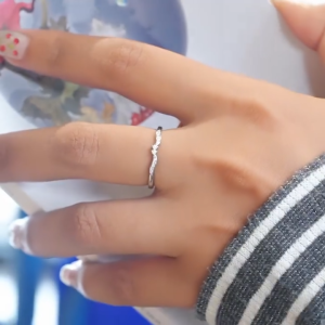 Lore Jewellery - Cincin Moissanite Lapis Emas 18k - Arryn Silver Moissanite Ring  [After Sales Warranty]