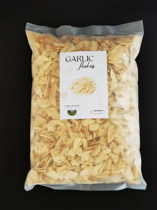 GARLIC%20FLAKES%20by%20LK%20Herbs%20and%20Spices%20(250g)%20-%20Image%204