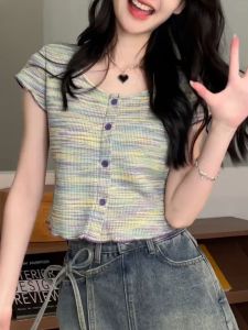 เสื้อยืดแขนสั้นผ้าไหมน้ำแข็งลายทางสีสันสดใสสำหรับผู้หญิง ฤดูร้อน 2024 เสื้อคลุมกันหนาวแบบสวมหัวคอตั้งปกติ