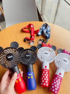 มีด้ามพับตั้งได้ มีไฟเปิด-ปิดได้ พัดลมพกพามือจับมีไฟ พัดลมUSBพัดลมตั้งโต๊ะ ช่วยเสริมสร้างความงามและความสมบูรณ์