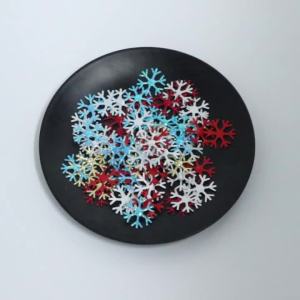 100Pcs 22mm Colorful Snowflake Christmas Non-woven Patch Appliques Craft No glue Party Decor DIY Xmas Gifts Scrapbooking Decor