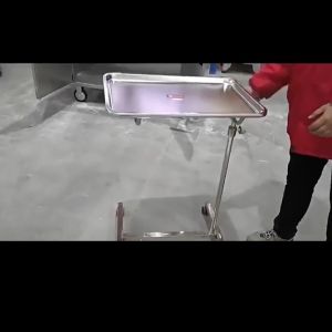 จัดส่งจากไทย โต๊ะวางเครื่องมือแพทย์  โต๊ะเมโย  อัพเกรดท่อสแควร์หนา ทนทานแข็งแรง  สแตนเลสคุณภาพสูง  ถาดที่ถอดออกได้