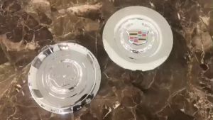 Logo chụp mâm ốp lazang bánh xe ô tô Cadillac Escalade 2015-2019 - Chất liệu nhựa ABS cao cấp