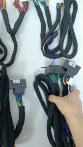 Dây cắm Amply / DSP kết nối đầu zin cho xe ô tô Wuling CHUẨN PLUG AND PLAY ĐỘ LOA DỄ DÀNG