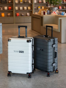 MANLVSHI | Aluminum Frame Carry-On Suitcase Silent 360-degree Wheels Lockable