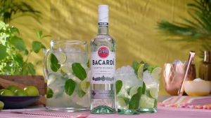 [Bundle of 2] BACARDI Carta Blanca Superior White Rum 700ml / 70cl  37.5% ABV x2 + FREE Watermelon Mixer x4 700 Ml Drink Glass Bottle - Lazada