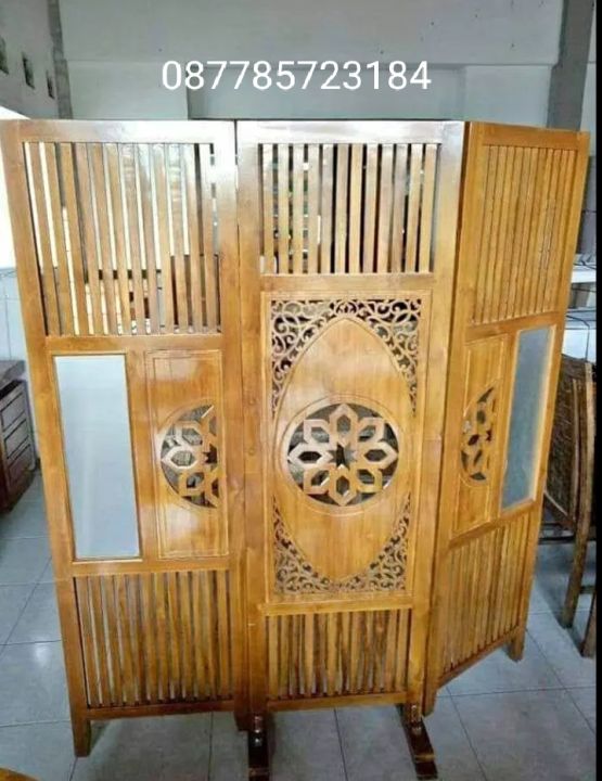 penyekat ruangan